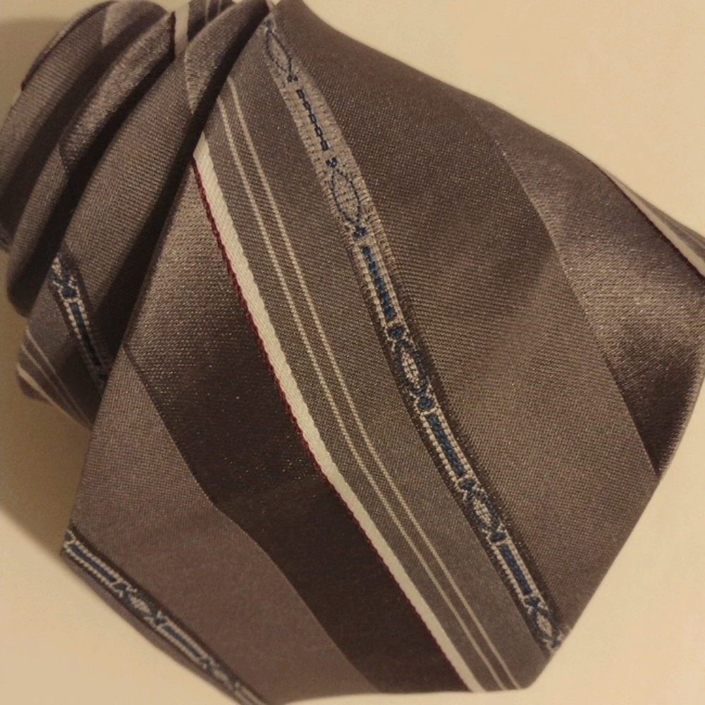 Egon Von Funstebberg brown striped mens necktie